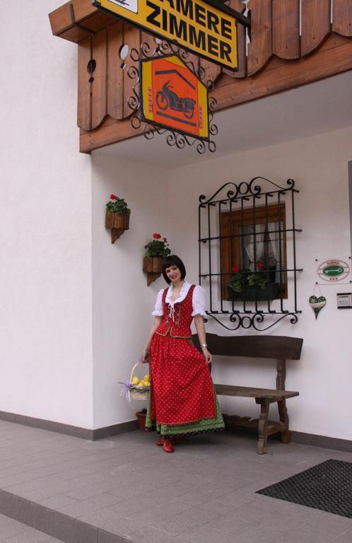 Garni Biancaneve Ruffre-Mendola Exteriör bild