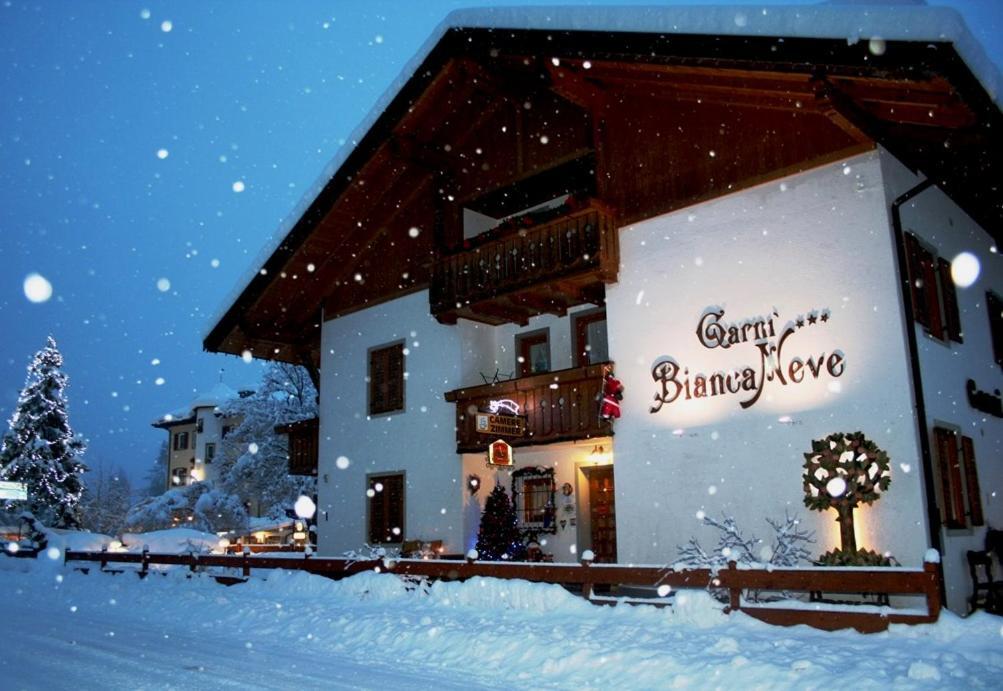 Garni Biancaneve Ruffre-Mendola Exteriör bild